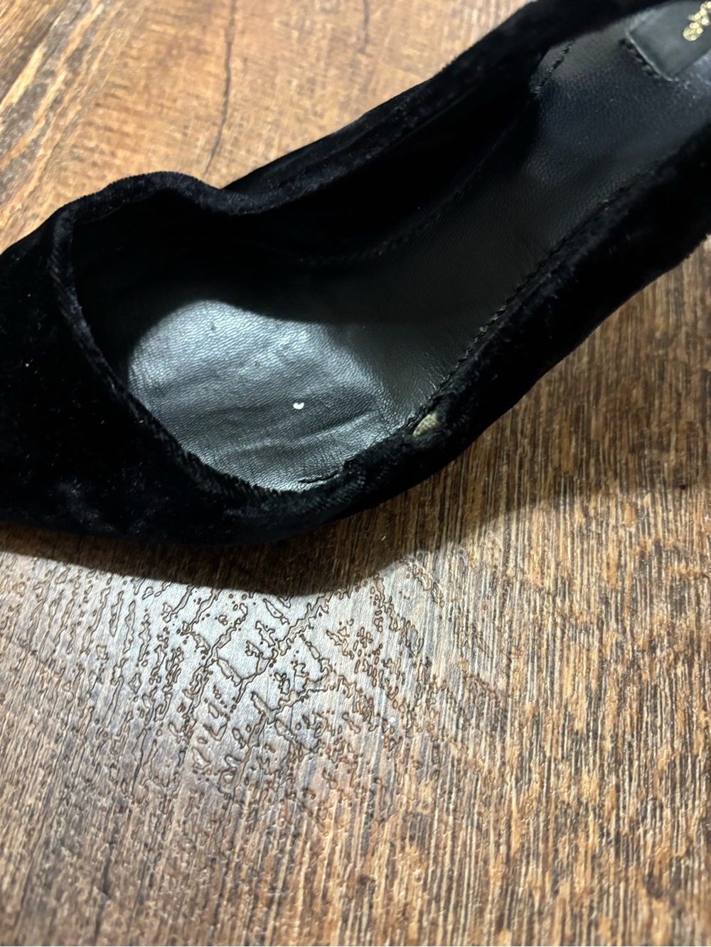 Vintage 2000’s Dolce & Gabbana Black Velvet Pointed-Toe Slingback Heels - Picture 9 of 10